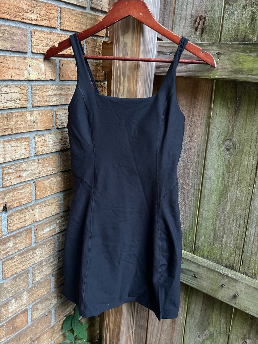 YPB Abercrombie SculptLUX Curve Love Black Square-Neck Active Dress